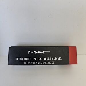 MAC Cosmetics Retro Matte Lipstick - Red, #707 Ruby Woo
